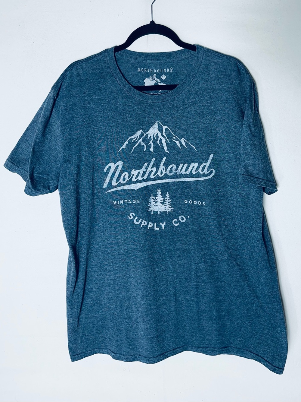 Northbound Supply Co Mountain Graphic Tee. Heathered Grey Blue T Shirt XL